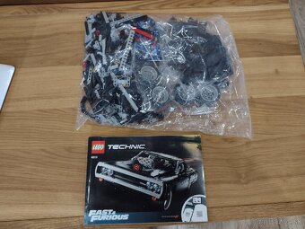 LEGO TECHNIC 42111 - 2