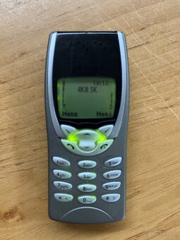 Nokia 8210 - 2