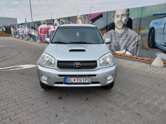 Predam toyota rav4 2.0 d4d 85kw M5 Rok2004 3dv Ťažné - 2