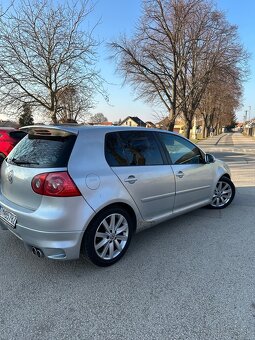 Volkswagen Golf V 2.0 TDI (2004) – spoľahlivý a udržiavaný - 2