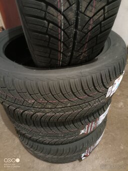 Celoročné pneu 214/45  r17 - 2