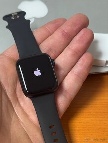 Apple Watch SE 2 40mm MIDNIGHT - 100% zdravie - 2