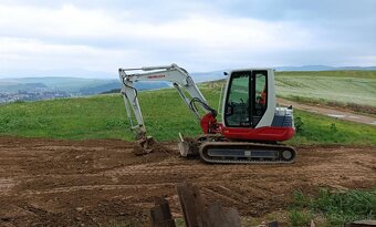 Takeuchi tb250 - 2