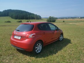 Peugeot 208 1.2 plná vybava plus CD mechanika - 2