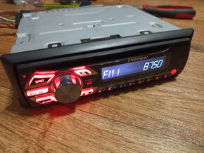 Pioneer DEH-150MP - 2