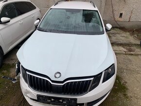 Predám havarovanú Škoda Octavia 1.6 TDi 85kw automat rv 2018 - 2