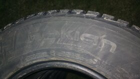 Nokian WRC3 STUDLESS....Gumy 225/70 R15 112/110S - 2