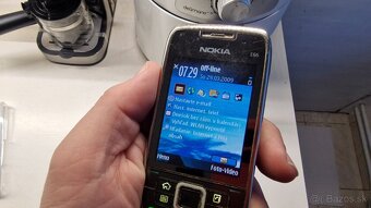 Retro mobil Nokia E66 - plne funkčná, opotrebovaná - 2