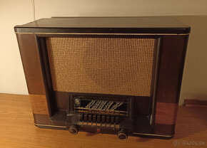 Staré rádio Philips 735A - 2