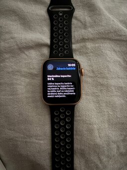 Apple Watch SE 44mm - 2