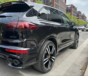 21" ALU disky Porsche Cayenne Turbo + pneu - 2