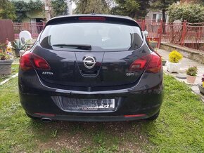 Opel Astra J 2.0 CDTI šport - 2