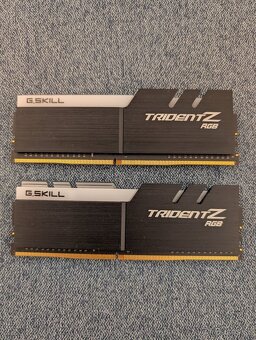 G.Skill Trident Z RGB Series 16 GB (8 GB x 2) DDR4 3200 MHz - 2