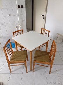 Stôl 80x80 - 2
