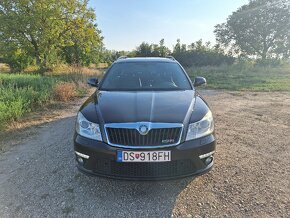 Škoda Octavia Combi 2.0 TDI RS Dsg - 2