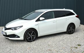 Toyota Auris Touring Sports 1.8 Hybrid, Slovák, Top Stav - 2