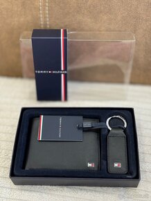 Tommy Hilfiger peňaženka s klúčenkou darčekový set - 2