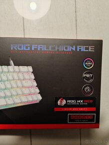 Predám mechanickú klávesnicu ASUS ROG FALCHION ACE, zaruka - 2