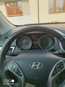 Hyundai i30 CW combi 1.6i CRDi, 81kW, M6, 5dv., r.v. 2013 - 2