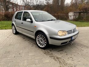 Volkswagen Golf 1.9TDI 96KW - 2