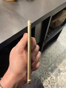 iPhone 6s Gold - 2