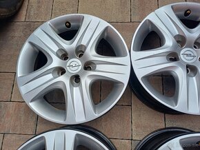 plech.disky s puklicami Opel--61/2Jx16-ET-39---5x110 - 2