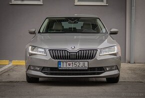 Škoda Superb 2.0 TSI 4x4 Style DSG - 2