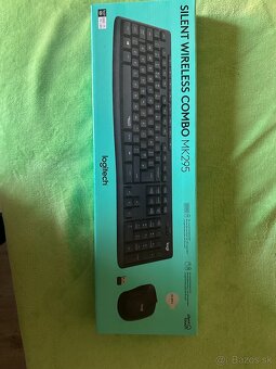 Logitech MK295 Silent Wireless Keyboard Mouse Combo - 2