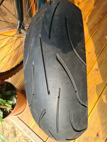 Pneu Michelin 180/55 ZR17 - 2