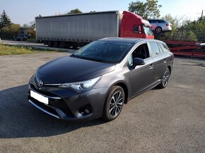 TOYOTA AVENSIS combi 1.8 benzín_1.maj,nové v SR_14999€ netto - 2