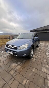 Toyota RAV4 - 2