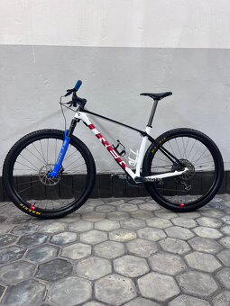 Trek Procaliber Crystal White/Trek Black veľkost L - 2