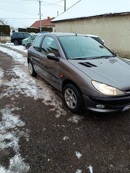 Peugeot 206, 1,4 benzin - 2