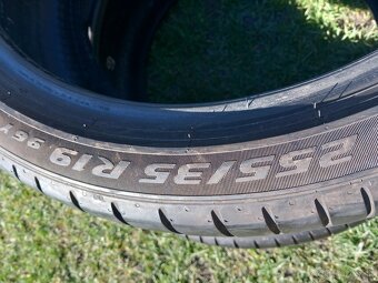 255/35 r19 letne pneumatiky - 2