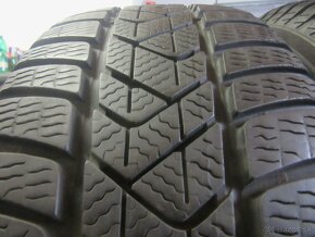 Zimné pneumatiky 235/55R17 PIRELLI - 2