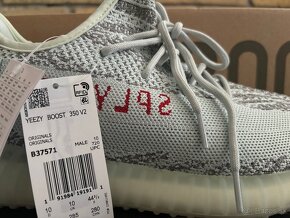 Yeezy 350 v2 Ice Blue Zebra - 2