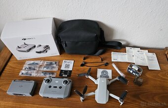 DJI Mini 2 SE Fly More Combo - 2