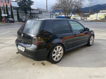 Golf 4 - 2