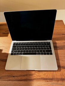 Macbook Air 13,3 - 2