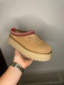 Ugg TAZZ chestnut - vo veľkosti 38 - 2