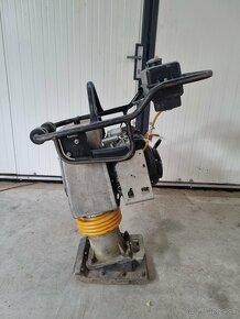 Jcb vibromax vibracny pech - 2