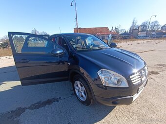 Nissan Qashqai 2.0 DCI 4x4 - 2