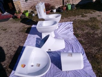 WC misa,umyvadlo,bidet ,pisoar. - 2