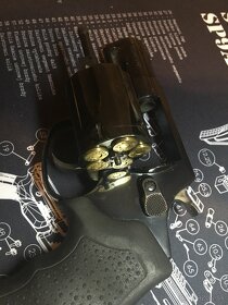 Revolver Taurus 85 38sp. - 2