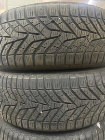 Yokohama 215/60 r16 - 2