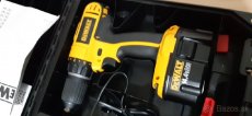 Príklepová vŕtačka/skrutkovač DEWALT DC731KA - 2