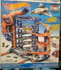 REZERVOVANE: Hot Wheels ultimate garage - 2