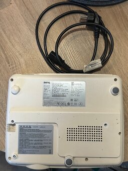 BENQ TW526 (9H.JCH77.14E) - opotrebovaný projektor - 2