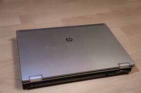 HP EliteBook 8440p - 2