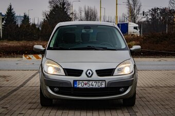 Renault Mégane Scenic - 2